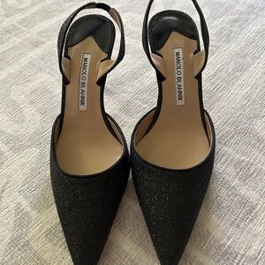 🎉FINAL LOW🎉 Manolo Blahnik Black Glitter Pointed Slingback Heels